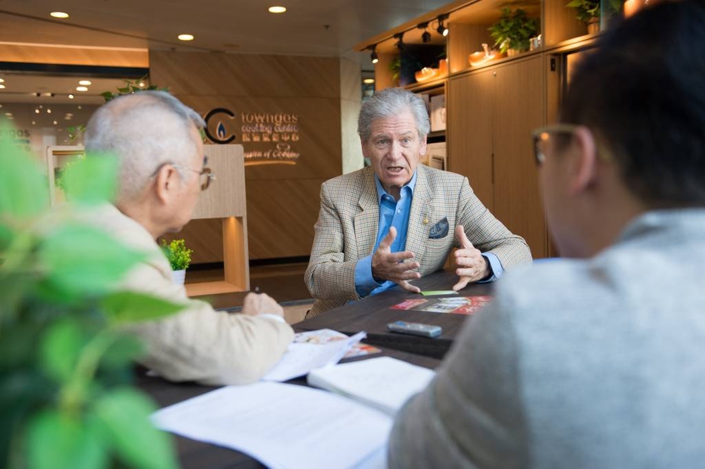 作為法國Disciples Escoffier廚藝協會領導人,Michel Escoffier不停在各地推廣法國廚藝,已來過香港多次。