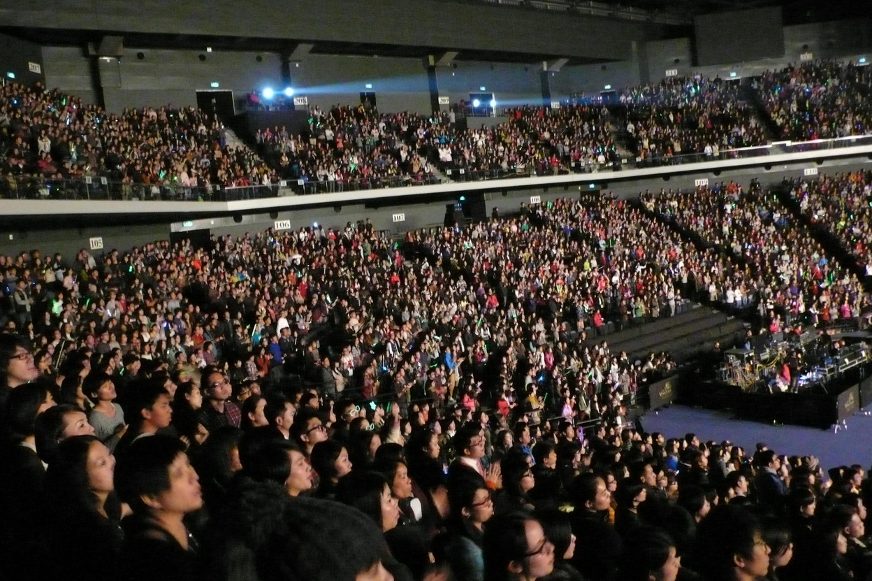 100年前,中國教育部長蔡元培,希望以藝術代替宗教,他的願望在今天似乎達到。人們出席音樂會,尤如參加宗教活動。
