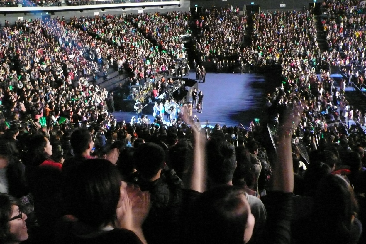 流行音樂會在今天,抒發情緒有時多於音樂意義,沒打緊。