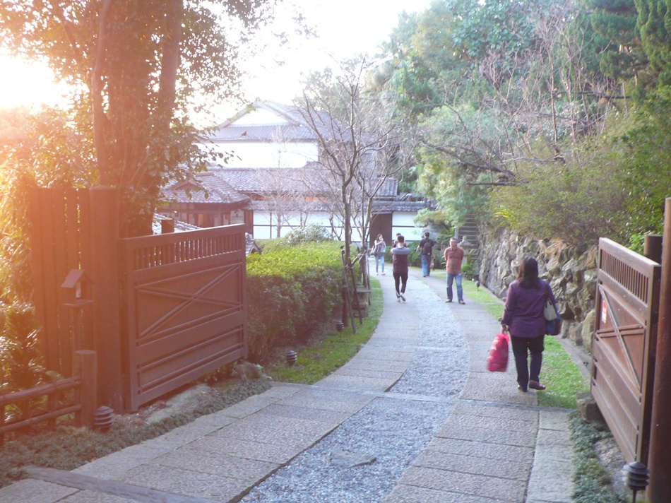 北投文物館可能是台灣最完整日式百年建築,原本是酒店,樓房內部維修良好,怪不得要收入場費。