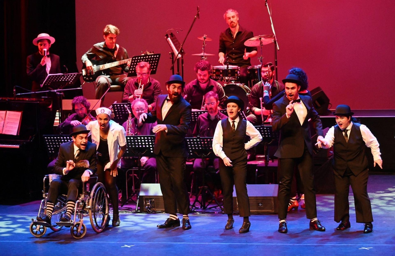 葡萄牙劇團以「歌廳」形式來演出德國式差利‧卓別靈。