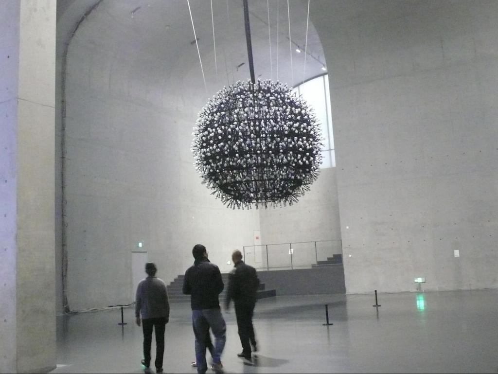 龍美術館空間很大,安放任何的雕塑,亦不覺得難以接受。
