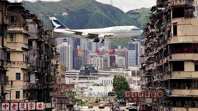 啟德機場在1998年7月6日才關閉。(網上圖片,無意侵犯版權。)