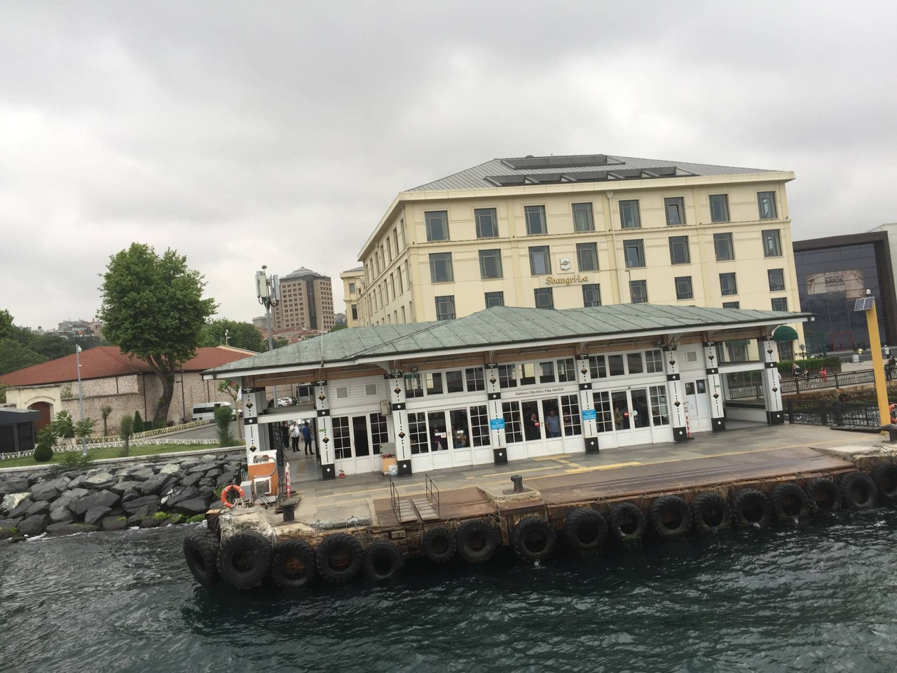香格里拉酒店前面便是渡輪碼頭,要欣賞博斯普魯斯海峽風光,易如反掌。