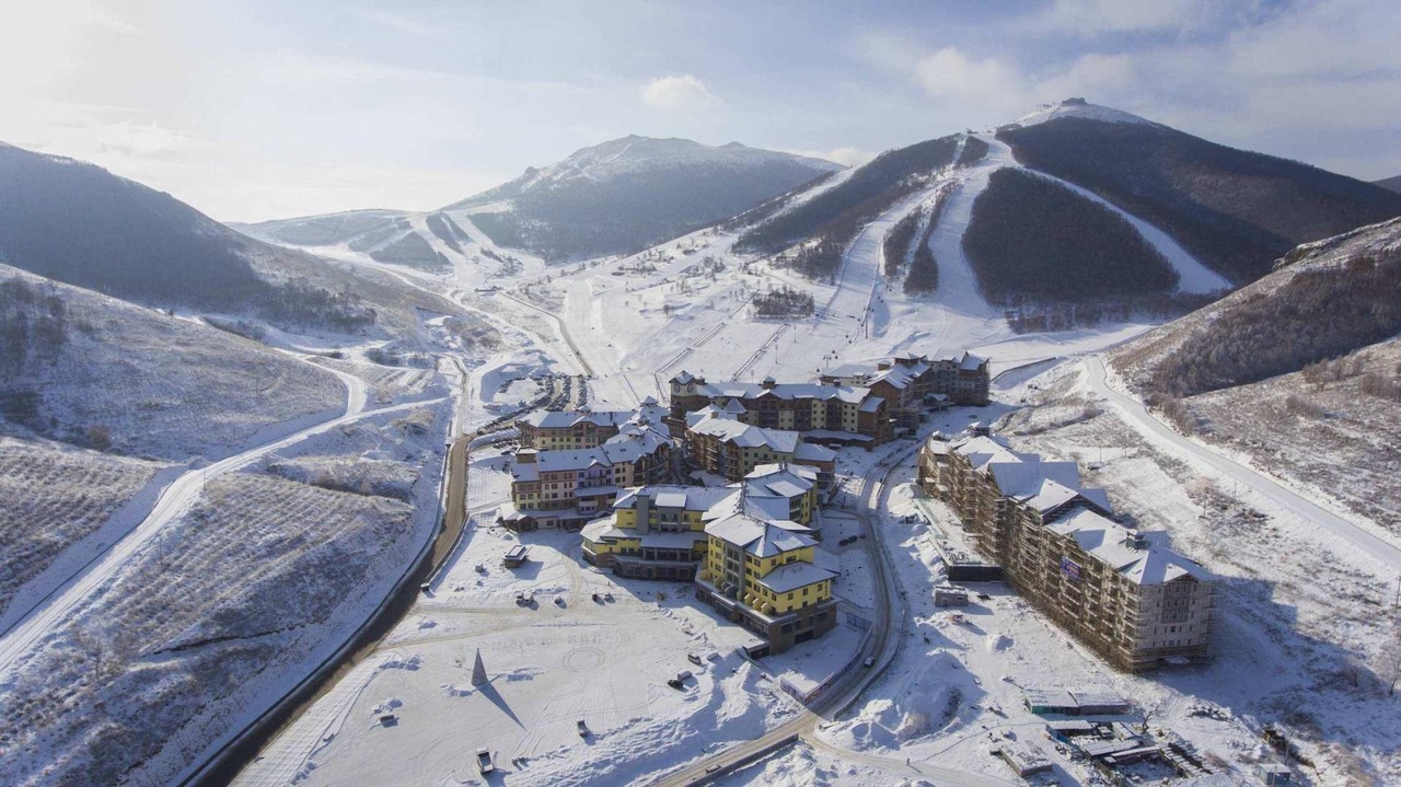太舞滑雪小鎮，從零開始，在荒野上整個建設出來，總投資20億人民幣。