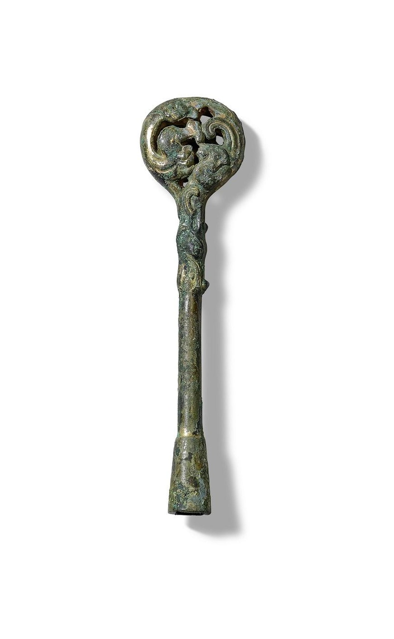 西漢 銅鎏金琴軫鑰( 估價： 30,000 - 50,000港元 )