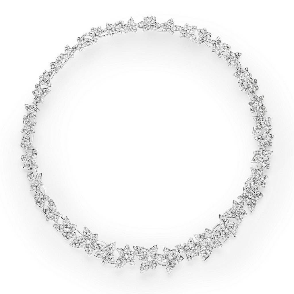 Boucheron Lierre de Paris常春藤系列白金鑽石項鏈。