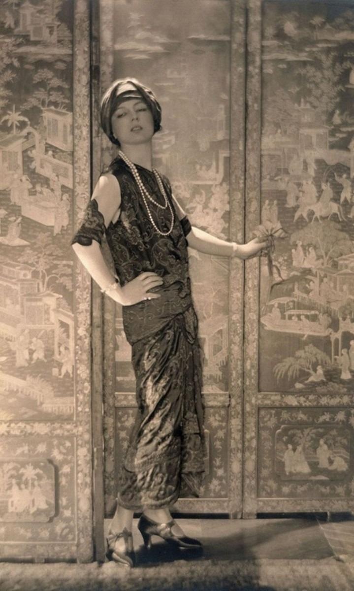 貞.杜桑,由德.梅耶男爵(Baron de Meyer)拍攝,1923年。阿道夫.德.梅耶男爵(Baron Adolph de Meyer) © Cartier