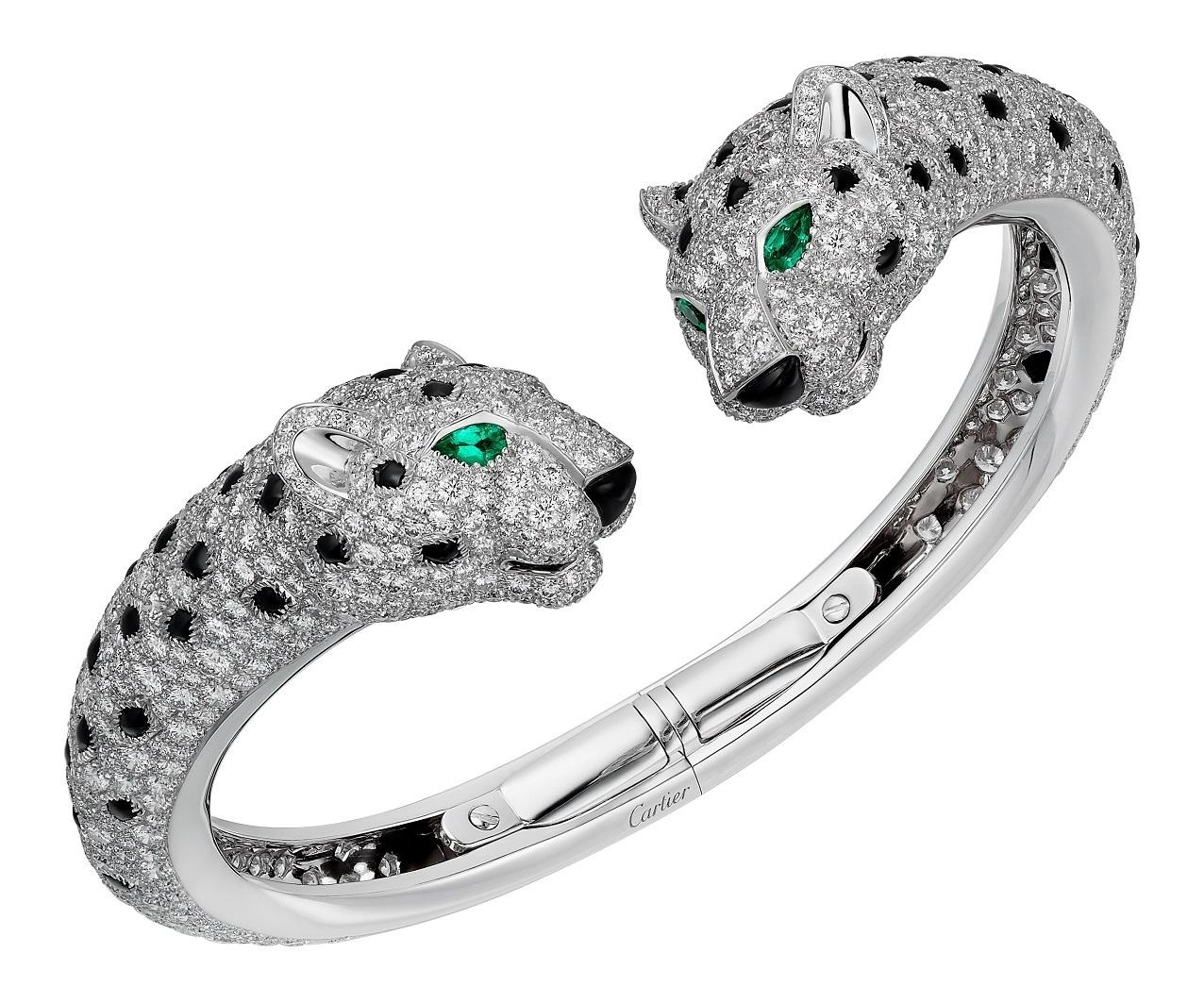 Panthère de Cartier 手鐲,18K白色黃金,祖母綠,縞瑪瑙,鑽石。© Cartier