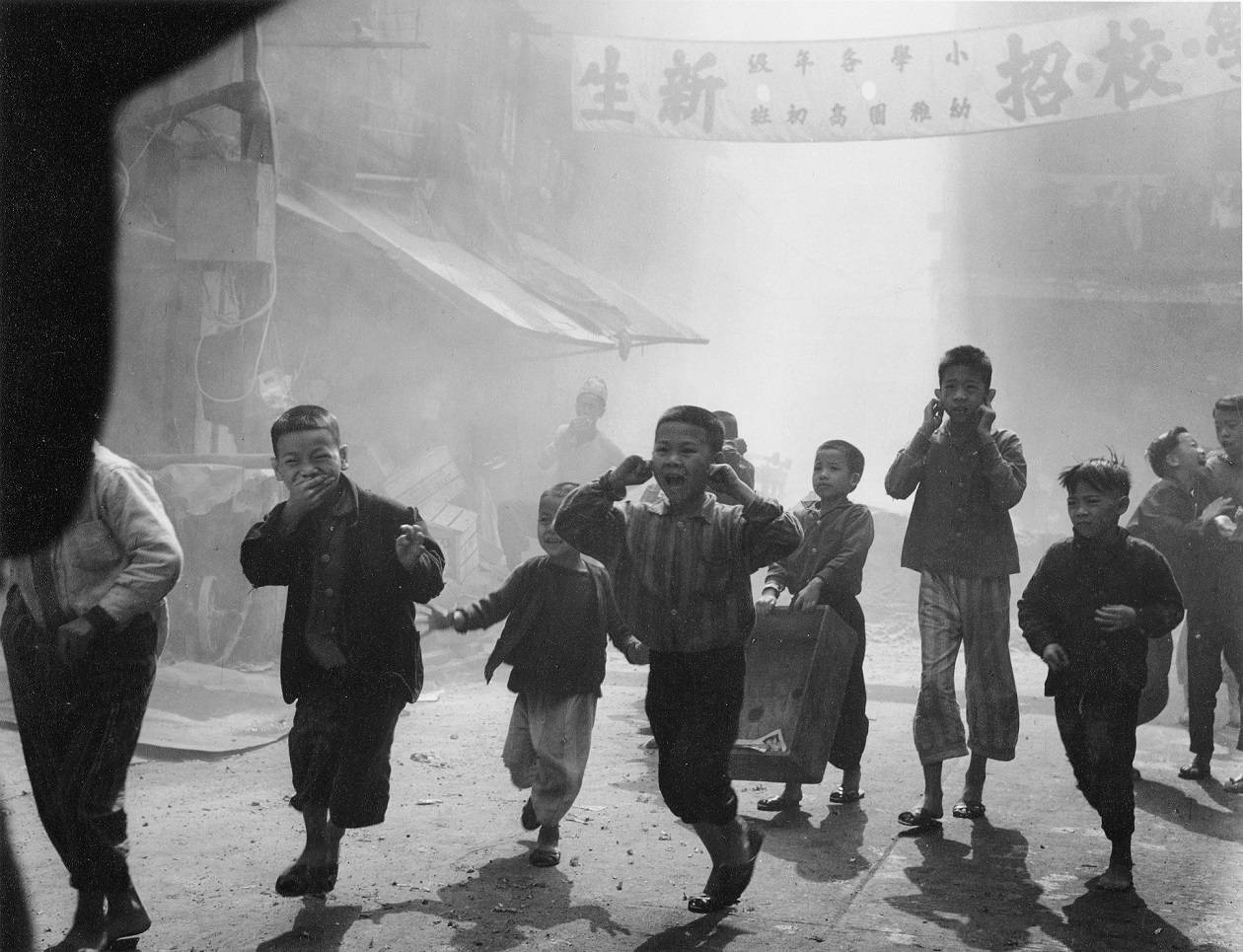 邱良《無題》 約1960至1970年代攝,藝術家於1990年代沖印 ,銀鹽紙基,23.8 x 30.9 公分 。
