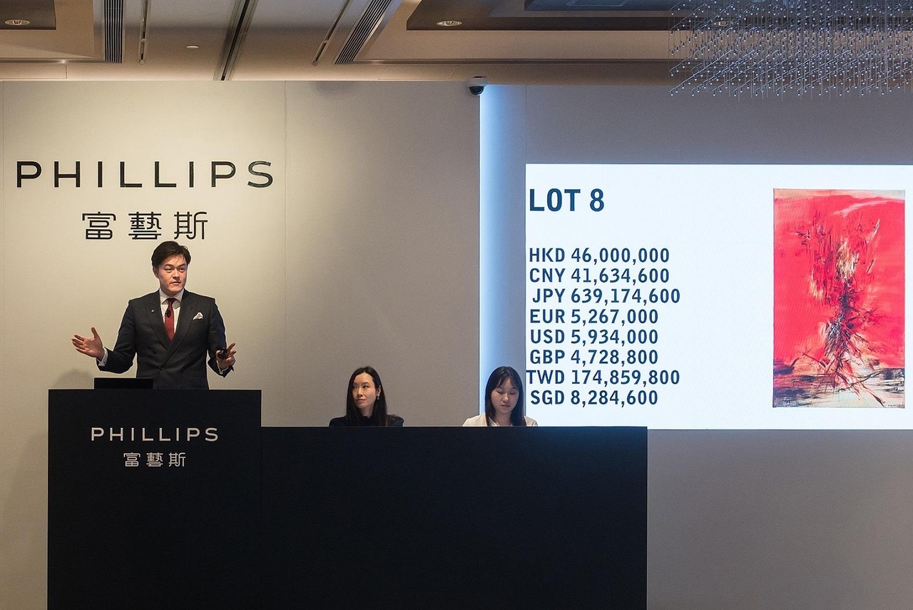 富藝斯香港本季「二十世紀及當代藝術和設計」日夜拍合共總成交額逾2.72億港元，再次刷新此收藏門類在富藝斯亞洲歷來最高總成交紀錄。