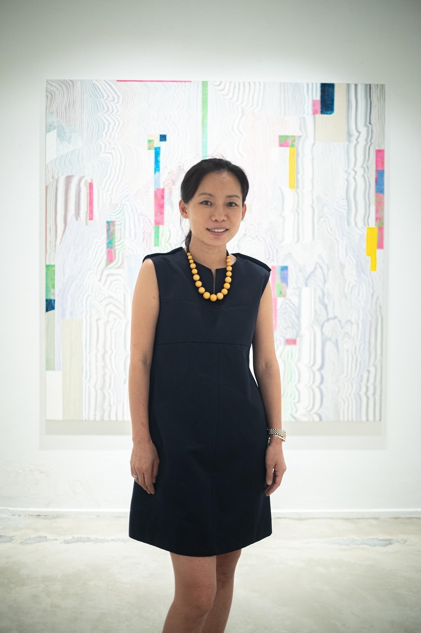 《清風明月: An Ode to Life》策展人,Soluna Fine Art始創人兼畫廊總監 李恩周 (Rachel Eun Ju Lee )表示,在韓國文化中,四季分明既是自然風景,也標誌著人類與天地萬物並存。其背後是韓國藝術家金永憲的「電子鄉愁」系列作品之《金剛山》。