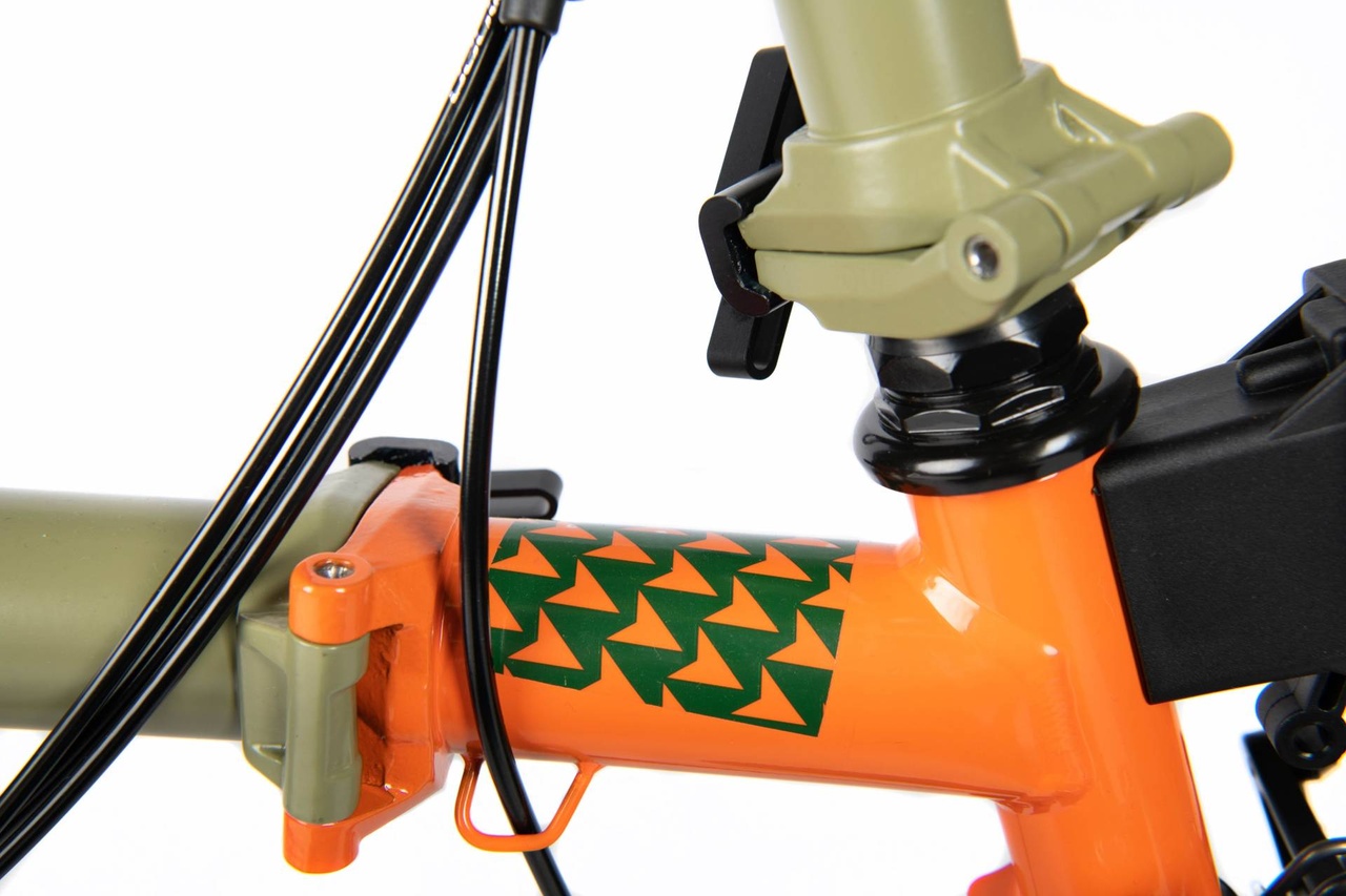 Brooks Cambium C17 All Weather Saddle 連獨特 Giallo 黃色飾面:全能單車座墊。